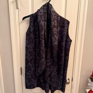 Peruvian Connection Alpaca Wool shawl neck sweater vest. Size M/L